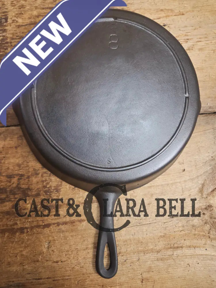 The Clara Bell Classic! 1940’s Era Three notch Lodge #8 cast iron skillet. Skillet