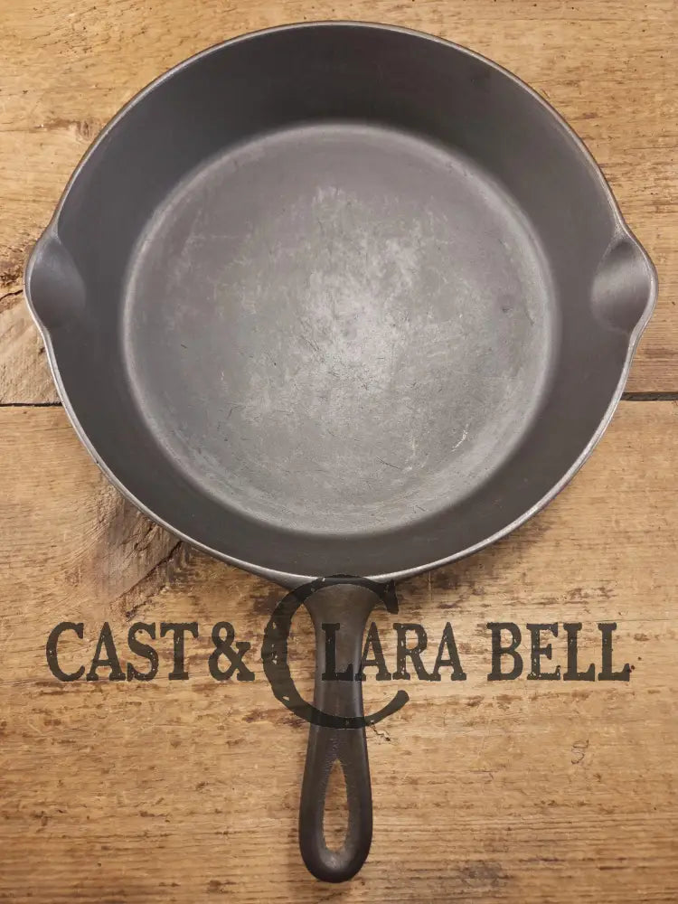 The Clara Bell Classic! 1940’s Era Three notch Lodge #8 cast iron skillet. Beautiful piece of Americana! SC24