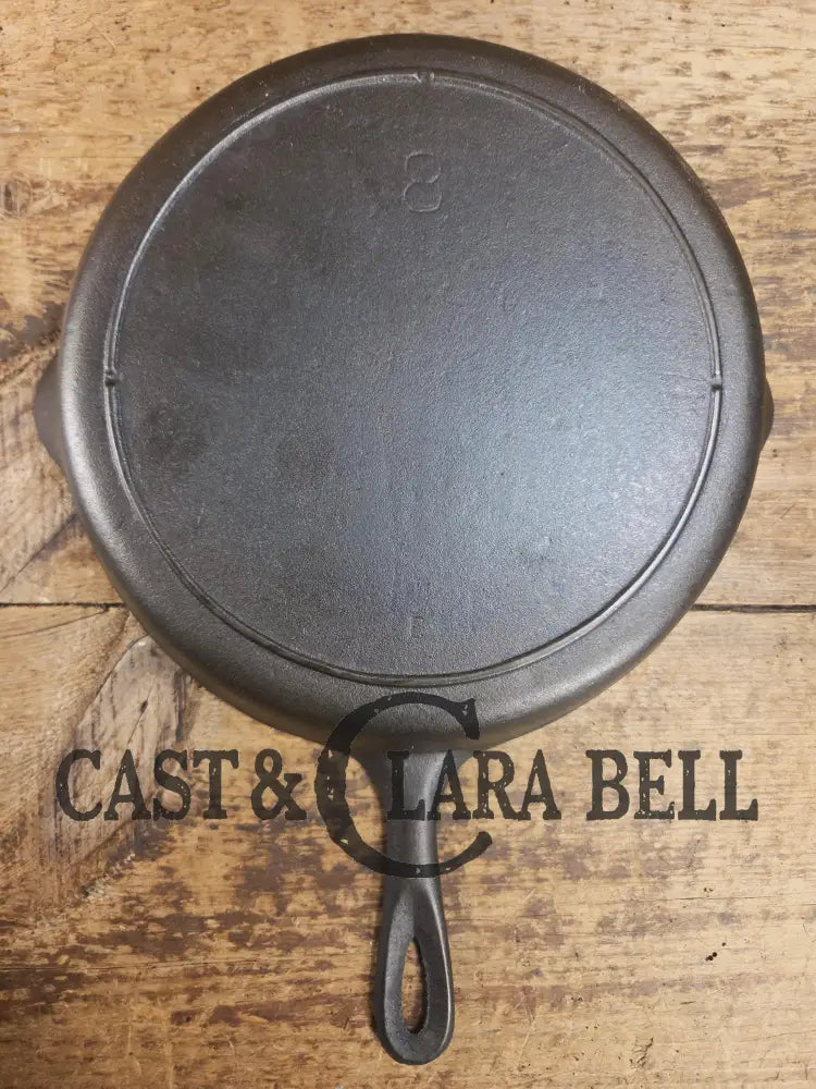 The Clara Bell Classic! 1940’s Era Three notch Lodge #8E cast iron skillet. Beautiful piece of Americana! SC24 Skillet