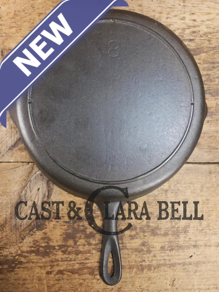 The Clara Bell Classic! 1940βs Era Three notch Lodge #8E cast iron skillet. Beautiful piece of Americana! SC24 Skillet