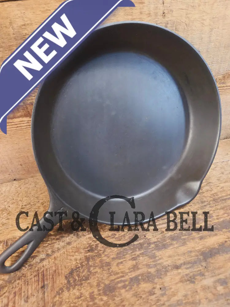 The Classic! 1910βs Griswold #8 Cast Iron Skillet with Slant Logo and FULL EPU 704 C - Skillet