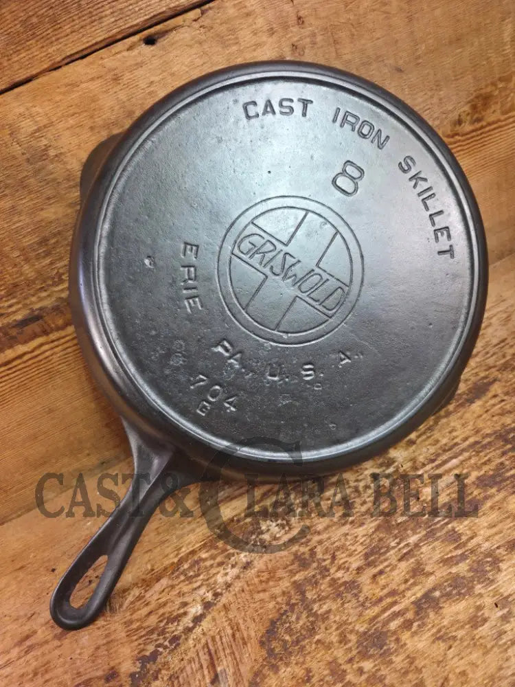 The Classic! 1910βs Griswold #8 Cast Iron Skillet with Slant Logo and FULL EPU 704 G Skillet