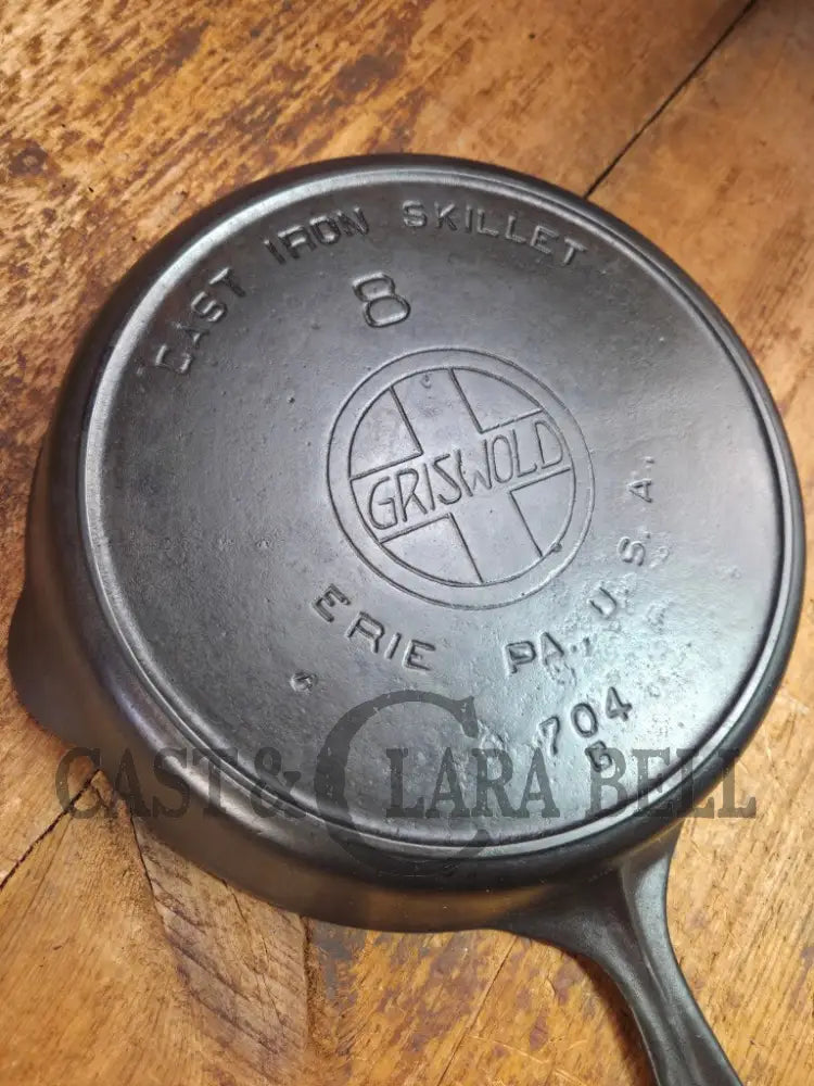 The Classic! 1910βs Griswold #8 Cast Iron Skillet with Slant Logo and FULL EPU 704 G Skillet