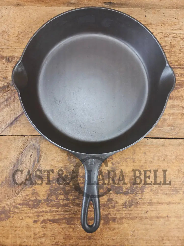 The Classic 1920’s Griswold #8 E.P.U. Skillet with Heat Ring and Large Block Slant Logo 704 V - Skillet