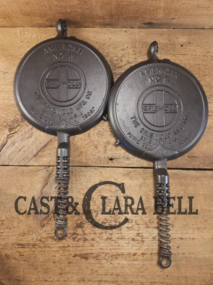 The Classic 1920βs Griswold Waffle Iron (314 /315) with Low Base (913). Fully restored and ready to make crispy