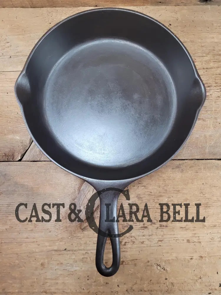 The Classic! 1920’S Wagner Ware Sidney -O- #8 B Skillet With Heat Ring And Stylized Logo Single