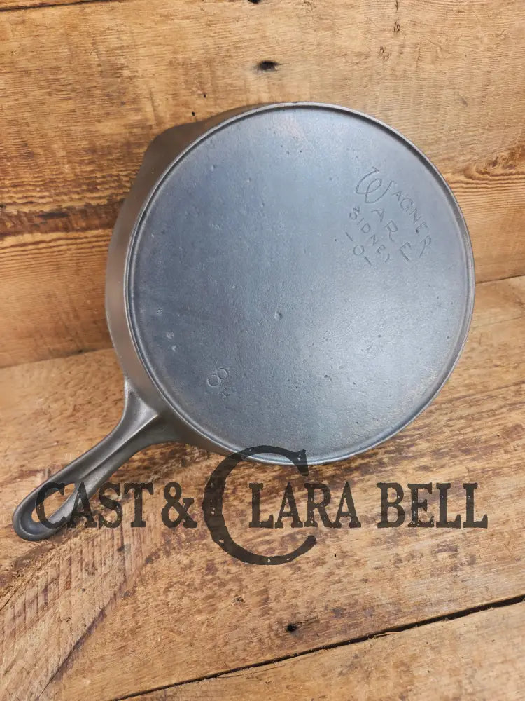 The Classic! 1920’s Wagner Ware Sidney -O- #8 Skillet with Heat Ring and Stylized Logo Single digit C/N. Gorgeous!
