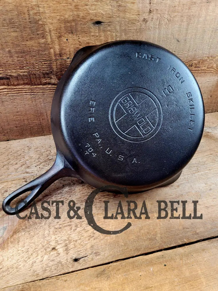 The Classic! 1930’S Griswold #8 Cast Iron Skillet With Large Block Logo 704 T