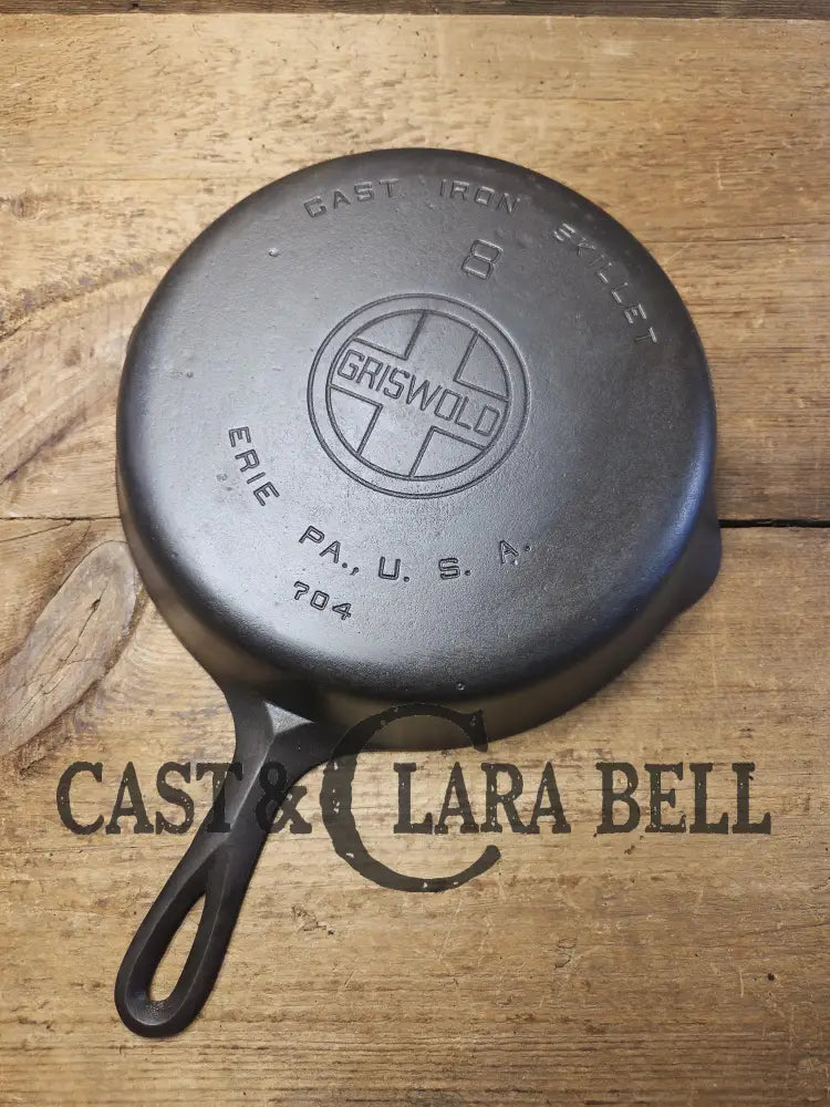 The Classic! 1930βs Griswold #8 cast iron Skillet with Large Block Logo and Smooth Bottom 704. Fully restored and ready