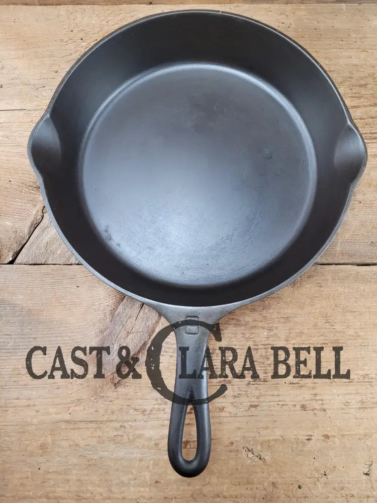 The Classic! 1930’S Griswold No. 8 Skillet With Small Block Logo And Smooth Bottom 704. Restored