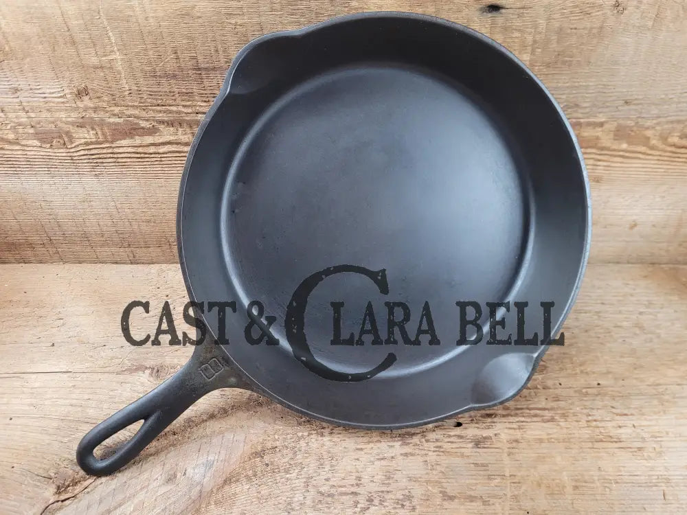 The Classic! 1930’S Griswold No. 8 Skillet With Small Block Logo And Smooth Bottom 704. Restored