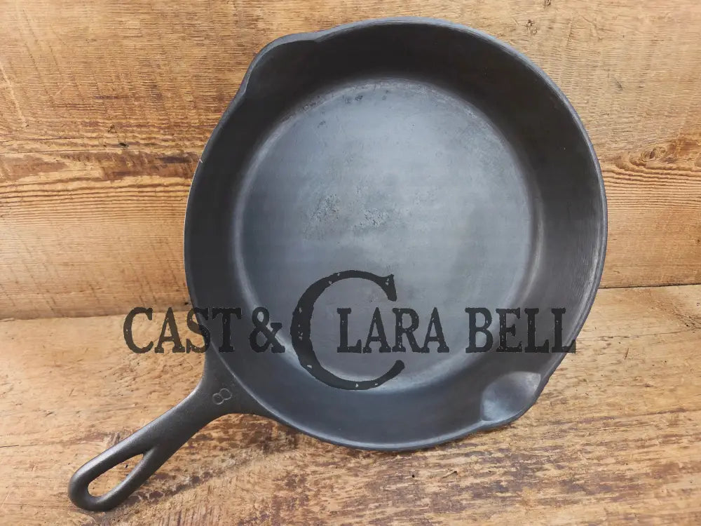 The Classic! 1930βs Wagner Ware #8 Cast Iron Skillet with Stylized Logo 1058 Skillet