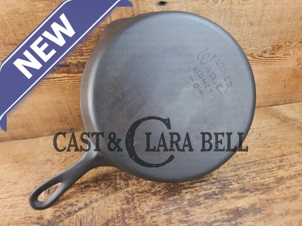 The Classic! 1930’s Wagner Ware #8 Cast Iron Skillet with Stylized Logo 1058 Skillet