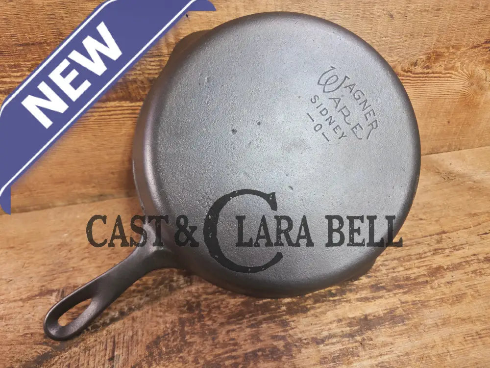 The Classic! 1930’s Wagner Ware #8 Cast Iron Skillet with Stylized Logo 1058 M Skillet