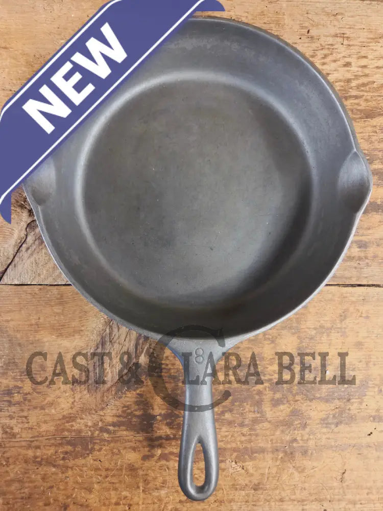 The Classic! 1930’s Wagner Ware #8 Cast Iron Skillet with Stylized Logo 1058 Y - Skillet