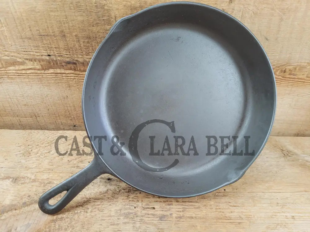The Classic 8! 1940’s early Birmingham Stove & Range Red Mountain Series #8 Skillet 8C