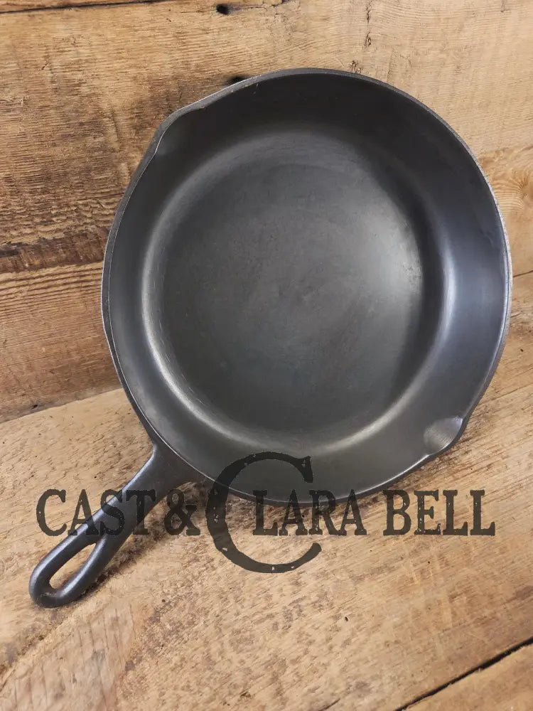 The Classic 8! 1940’s early Birmingham Stove & Range Red Mountain Series #8 Skillet 8Y Skillet