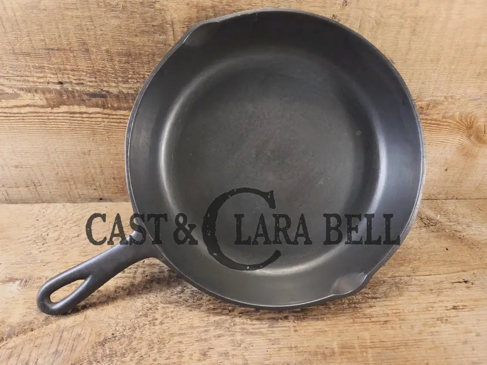 The Classic 8! 1940’s early Birmingham Stove & Range Red Mountain Series #8 Skillet 8Y Skillet
