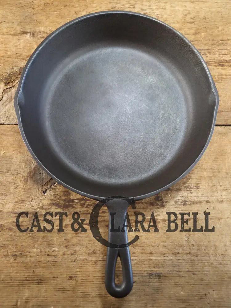 The Classic 8! 1940’s early Birmingham Stove & Range Red Mountain Series #8 Skillet 8Z Skillet