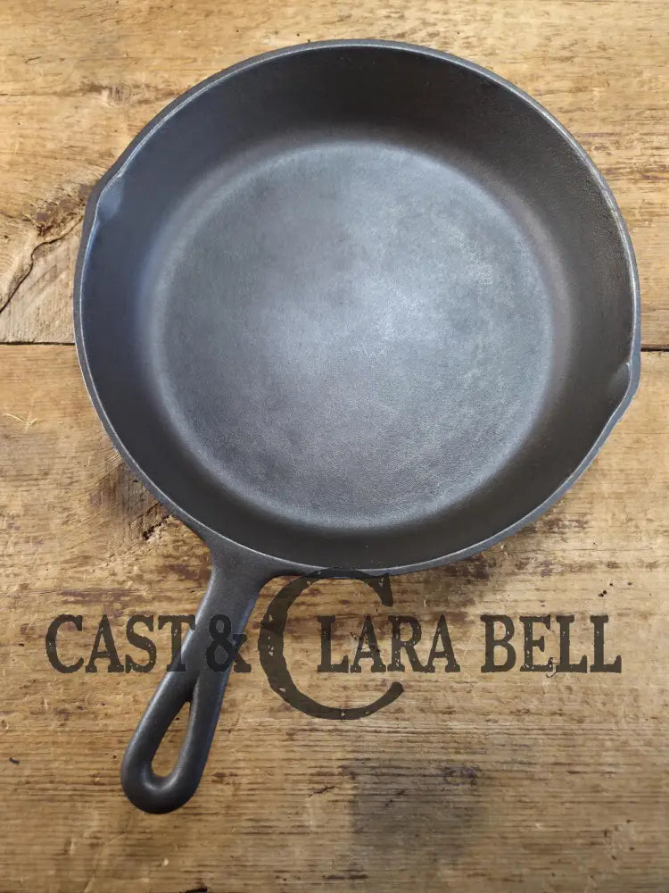 The Classic 8! 1940’s early Birmingham Stove & Range Red Mountain Series #8 Skillet 8Z Skillet