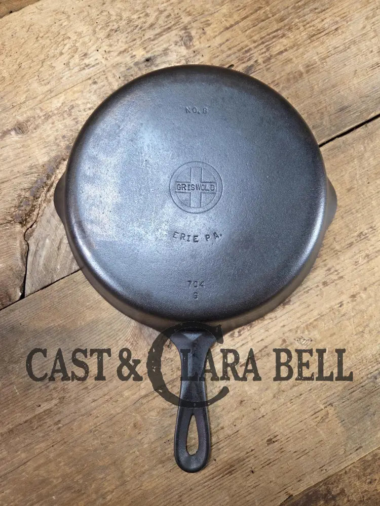 The Classic 8! 1940’s Griswold No. 8 Cast Iron Skillet with Small Block Logo 704 G Skillet