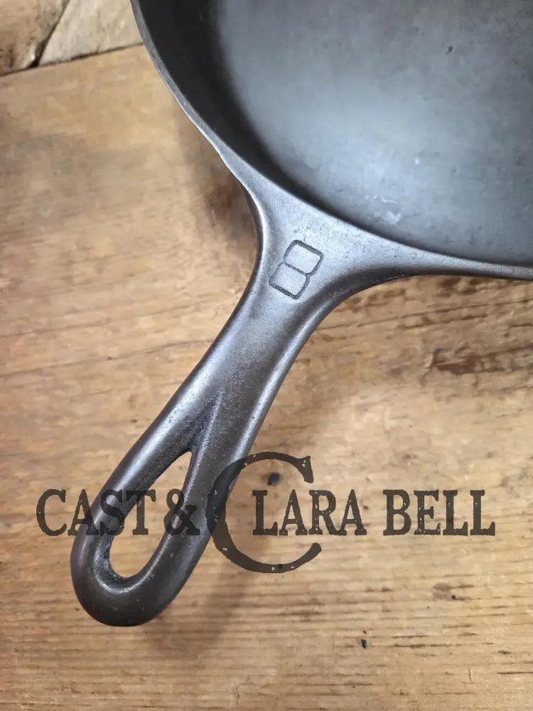 The Classic 8! 1940’s Griswold No. 8 Cast Iron Skillet with Small Block Logo 704 G Skillet