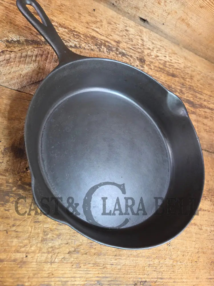 The Classic #8 Favorite made Puritan No. 8 Cast Iron Skillet Skillet