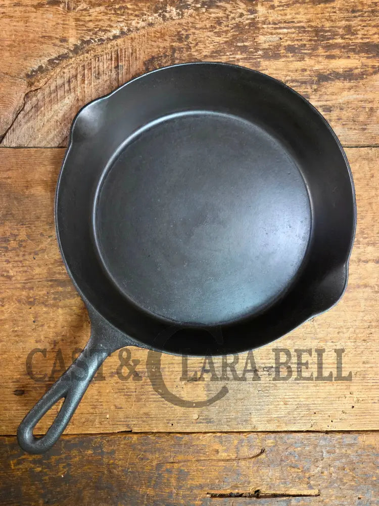 The Classic #8 Favorite made Puritan No. 8 Cast Iron Skillet Skillet