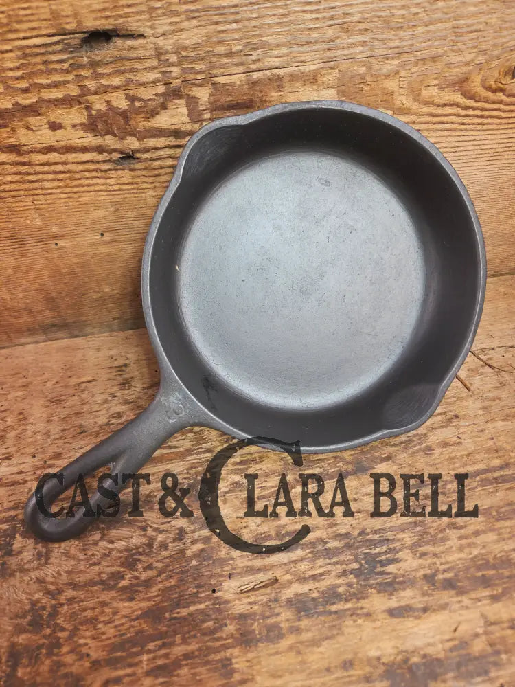 The Classic Egg Skillet. 1930’s Wagner Ware #3 Cast Iron Egg Skillet 1053 Z Skillet