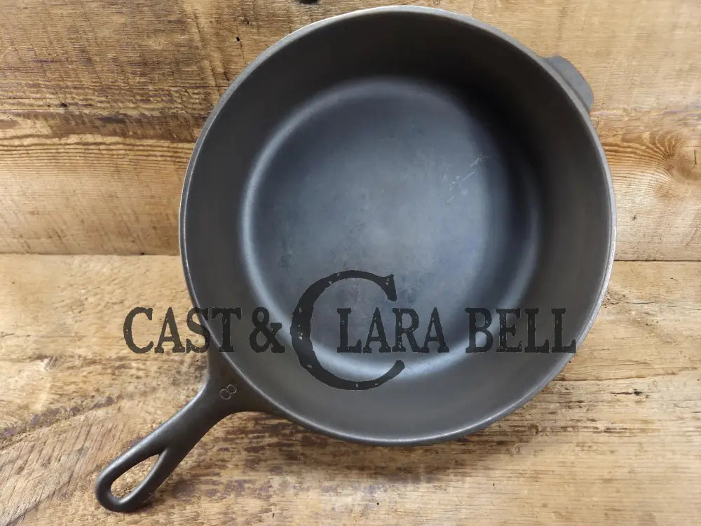 The Classic fryer! Our most popular Wagner Ware #8 Cast Iron Chicken Fryer 1088 K SC24 Skillet