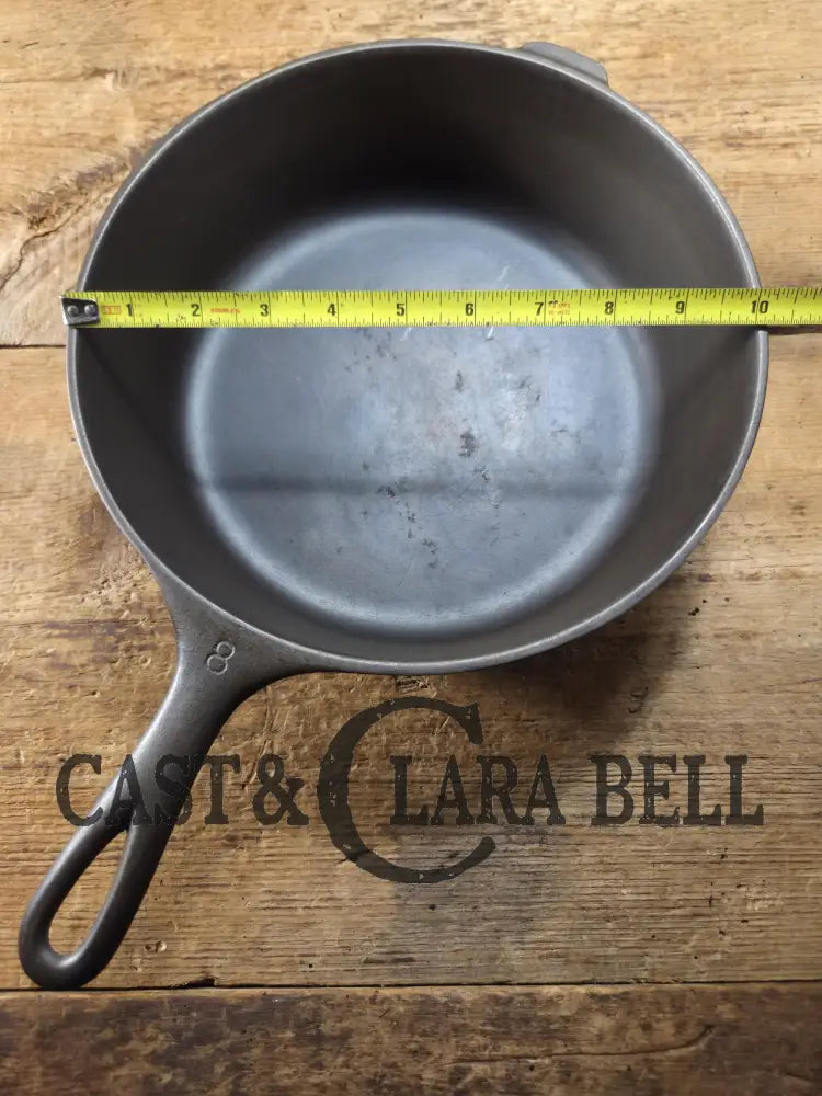 The Classic fryer! Our most popular Wagner Ware #8 Cast Iron Chicken Fryer 1088 K SC24 Skillet