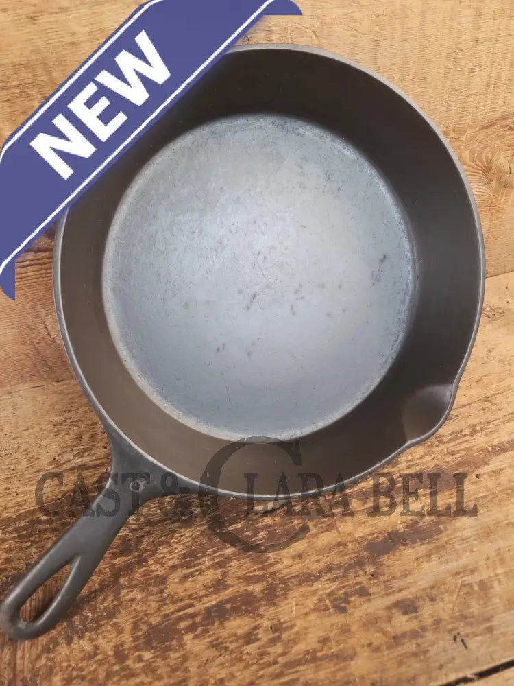 The Classic! GHOST Marked 1924 Wagner Ware Sidney -O- #8 ’I’ Skillet with Heat Ring and Stylized Logo 1058 I - Skillet