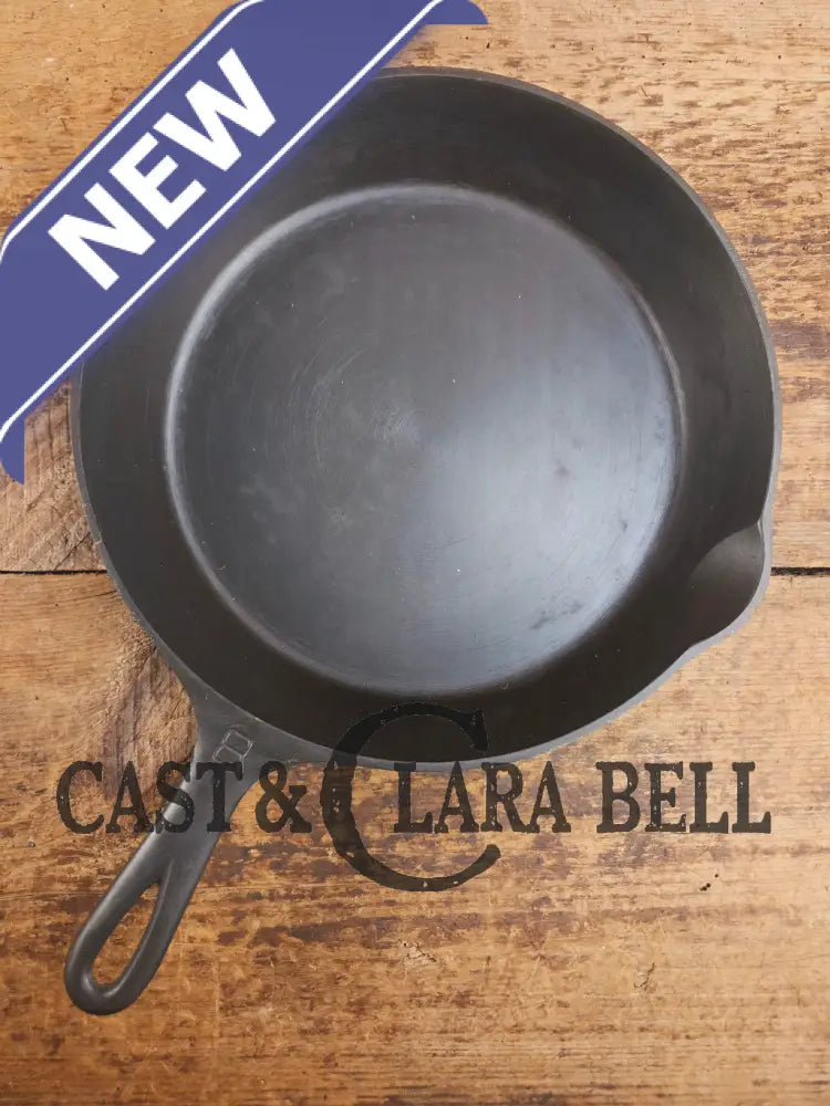 The Classic! Griswold #8 Skillet with Large Block Logo and Smooth Bottom Erie PA USA p/n 704 P - Skillet