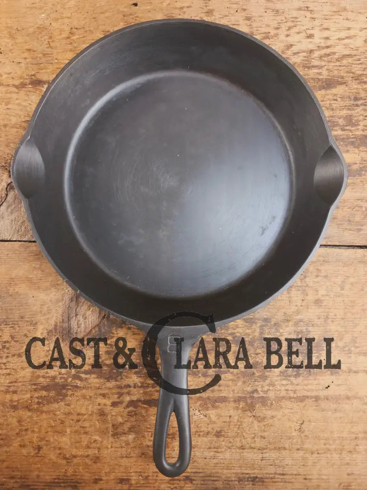 The Classic! Griswold #8 Skillet with Large Block Logo and Smooth Bottom Erie PA USA p/n 704 P - Skillet