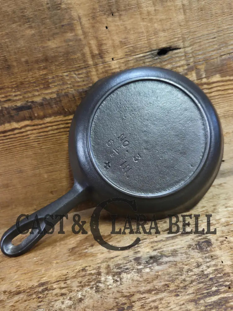 The Classic Southern Egg Skillet. Birmingham Stove & Range Century Series No. 3 Egg Skillet Skillet