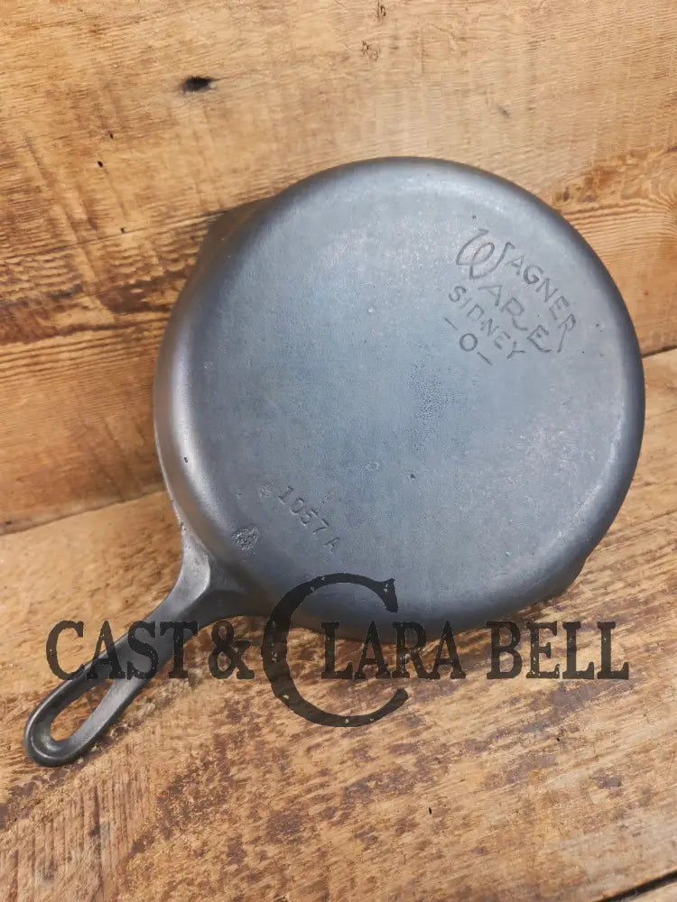The illusive #7 1930βs Wagner Ware #7 Cast Iron Skillet 1057 Skillet