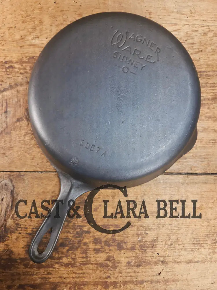 The illusive #7 1930βs Wagner Ware #7 Cast Iron Skillet 1057 Skillet