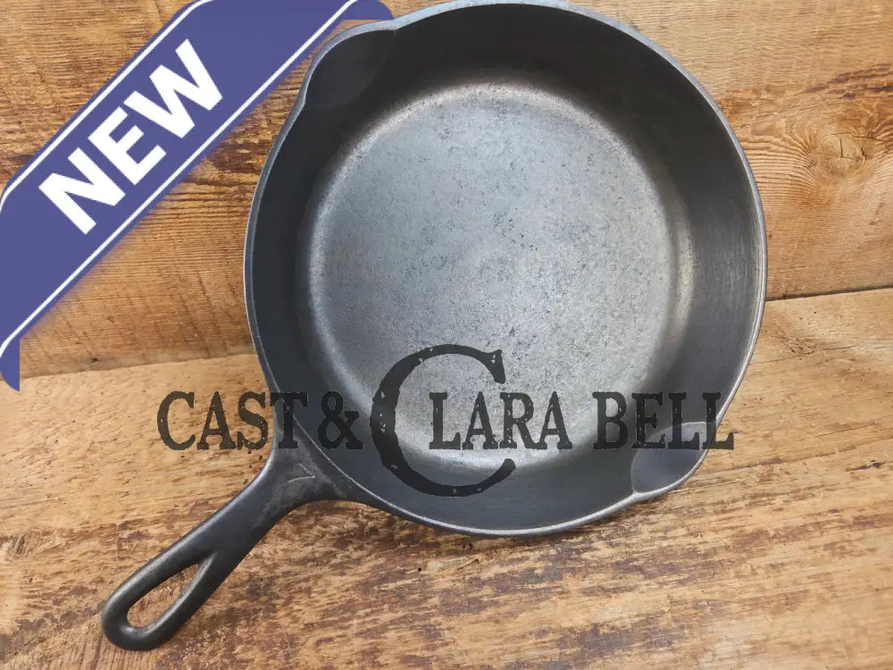 The illusive #7 1930’s Wagner Ware #7 Cast Iron Skillet 1057 Skillet