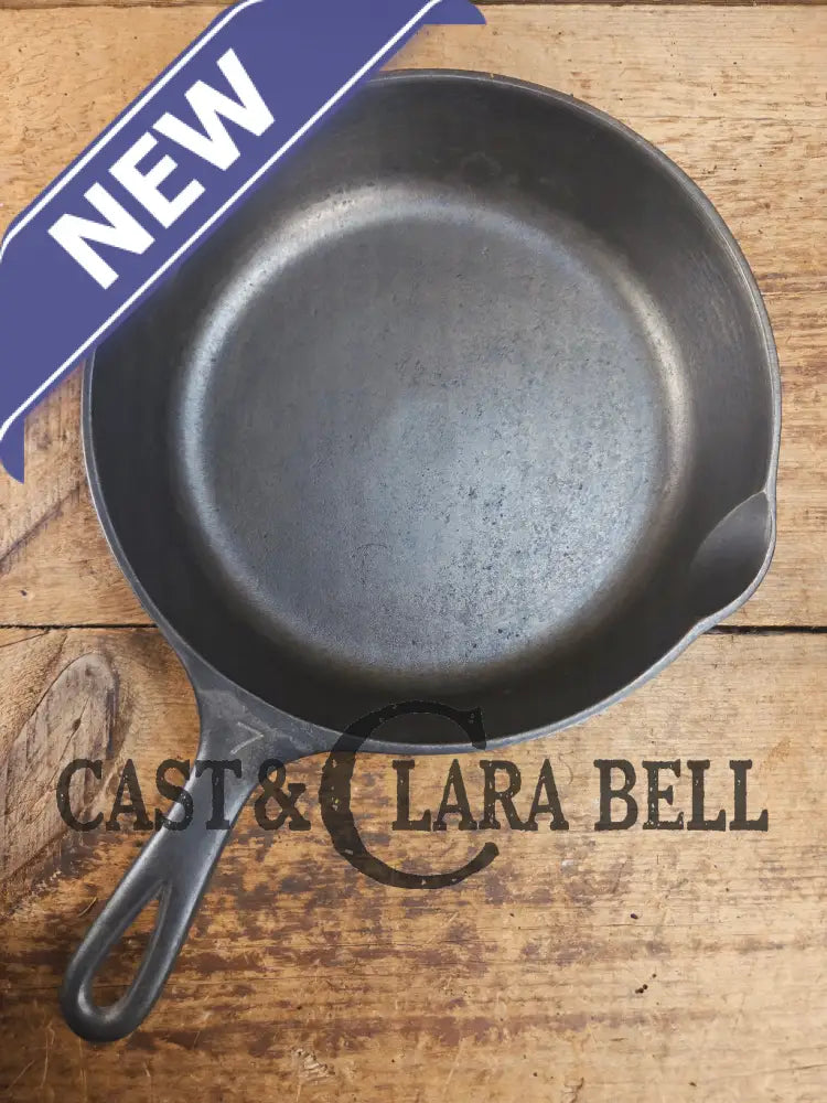 The illusive #7 1930’s Wagner Ware #7 Cast Iron Skillet 1057 Skillet