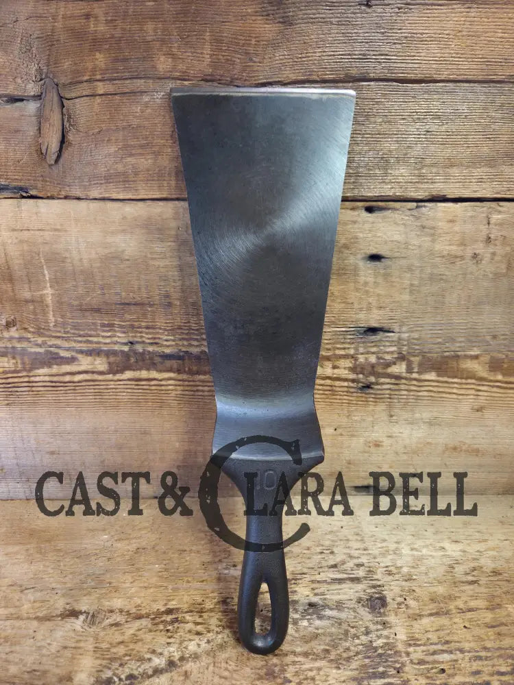 The Mac Daddy! Reclaimed spatula from a big #10 WagnerWare 1930’s Era Smooth Bottom skillet. One of a kind! SC24 Spatula