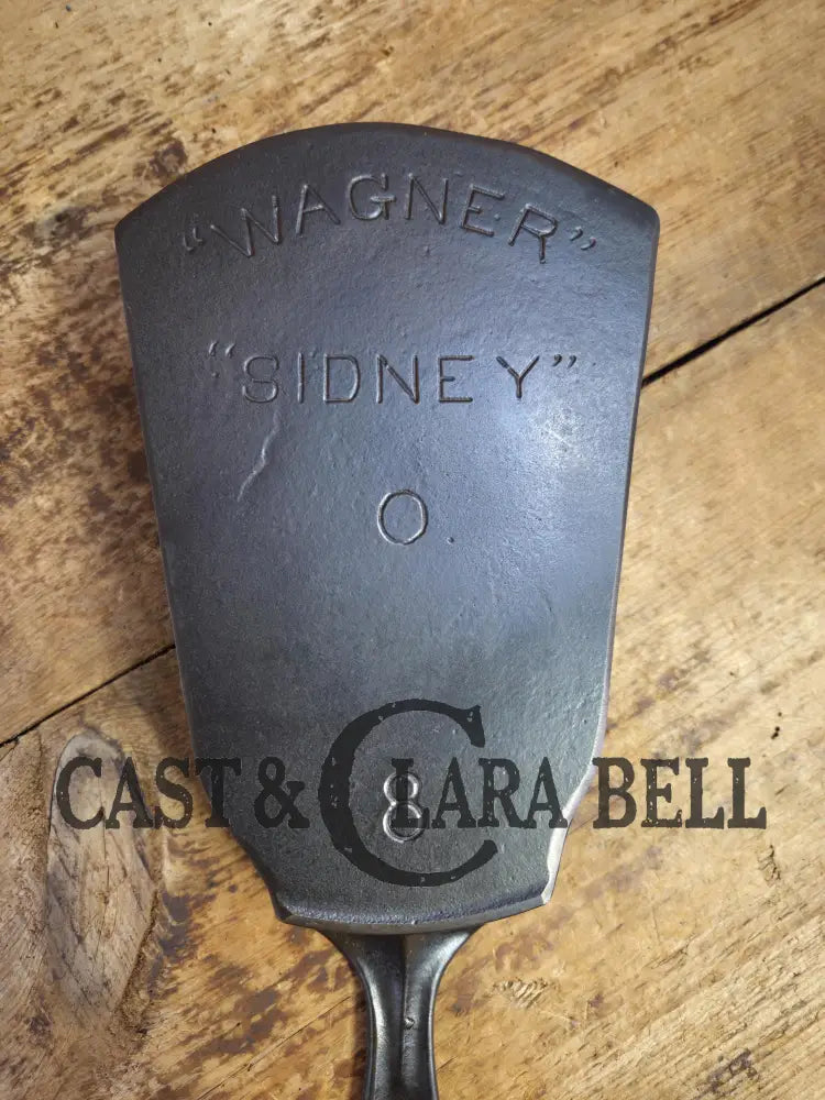 This may be our favorite custom made Wagner Cast Iron Skillet Spatula. From an 1800βs βArch Straightβ Wagner Skillet.