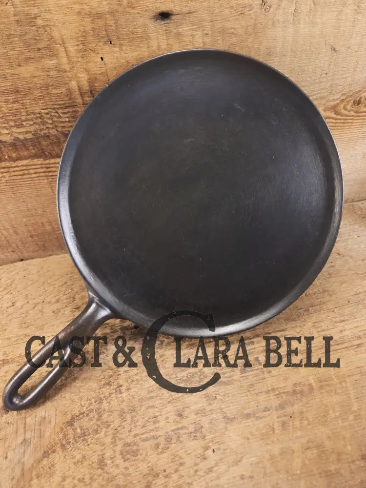 Top seller! 1920’s Wagner Logo #8 Griddle. Great for easy small meals looks GREAT in the kitchen! Griddle