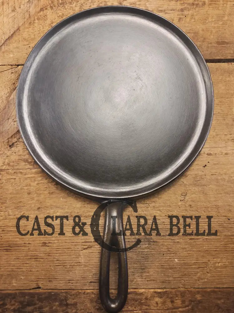 Top seller! 1920’s Wagner Logo #8 Griddle. Great for easy small meals looks GREAT in the kitchen! Griddle