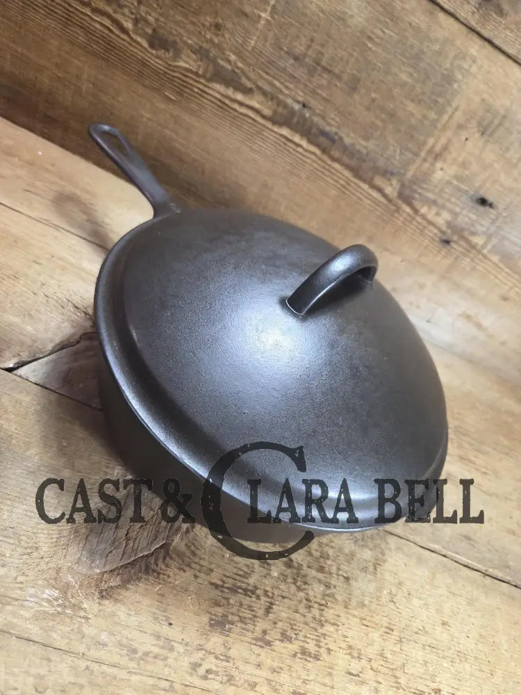 Top Seller! 1930s era Gorgeous Wagner #8 cast iron ’Chicken Fryer’ deep skillet with Sawtooth style lid 1088 F Skillet