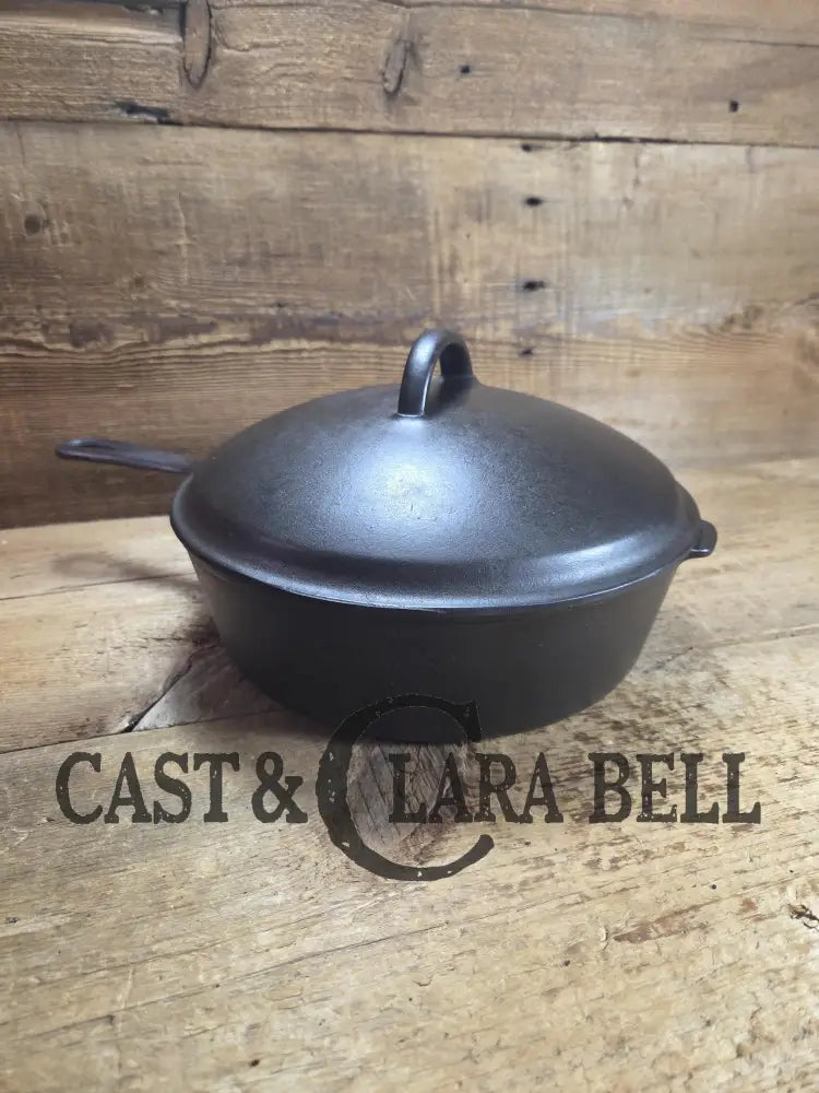 Top Seller! 1930s era Gorgeous Wagner #8 cast iron ’Chicken Fryer’ deep skillet with Sawtooth style lid 1088 F Skillet