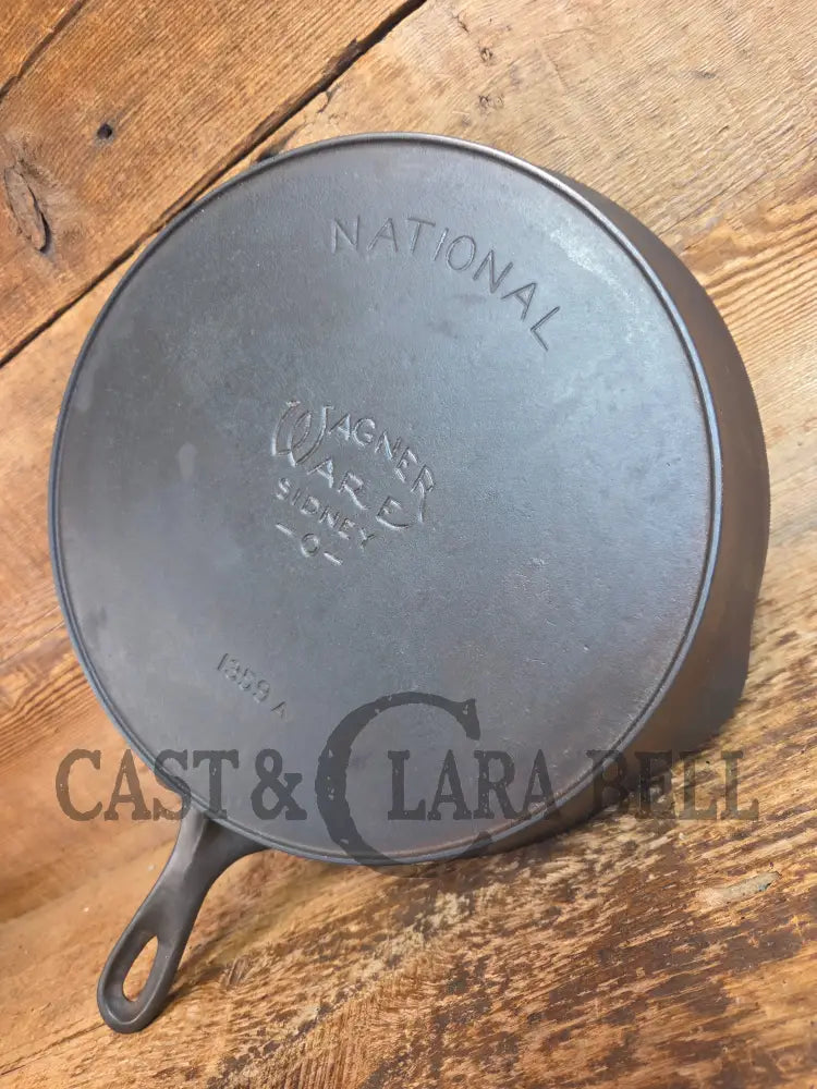 Tough to find! 1924 Wagner made National / Wagner Ware dual logo #8 (1358) Center logo cast iron skillet with Heat Ring