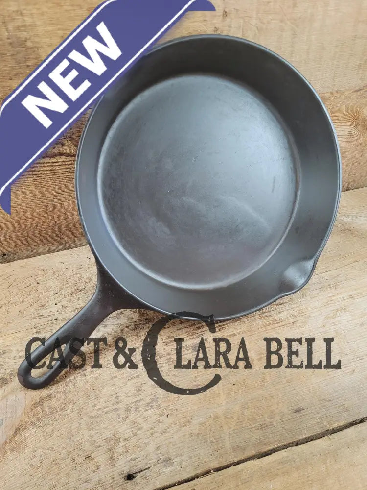 Tough to find! 1924 Wagner Ware Sidney -O- #8 Center logo cast iron skillet with Heat Ring 1058 P! Restored and Ready