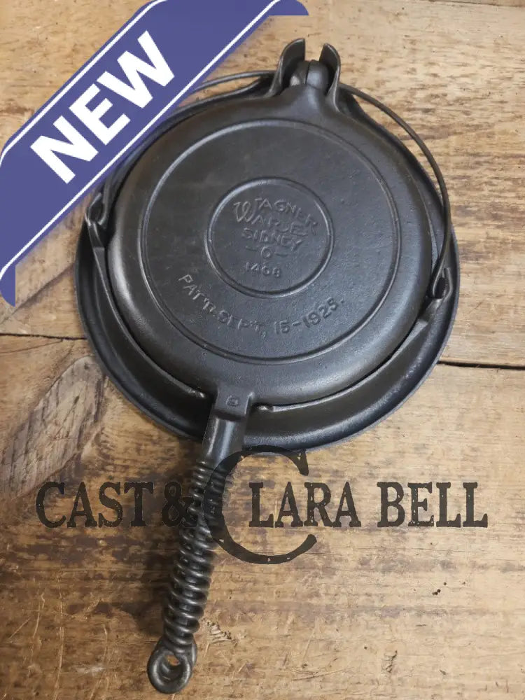 Tougher to find 1920’s Early Wagner Ware Stylized logo 1408 #8 Waffle Iron with short Base! Waffle Iron