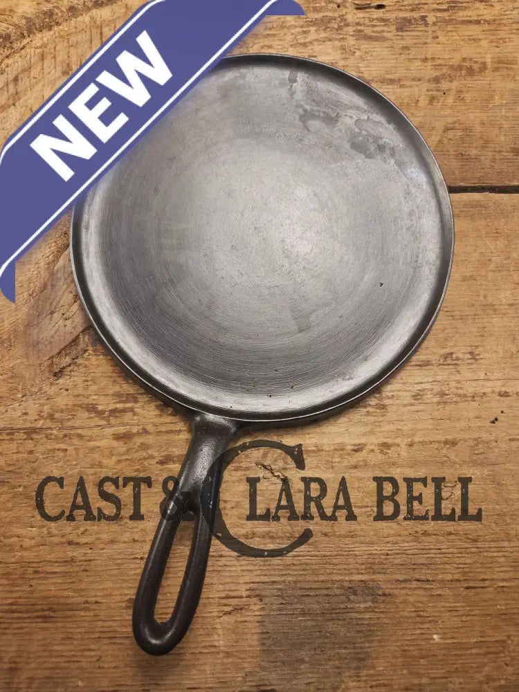 Tougher to find. 1920’s Favorite Piqua Ware #7 Round Cast Iron Griddle with Smiley Logo. Perfect grilled cheese and