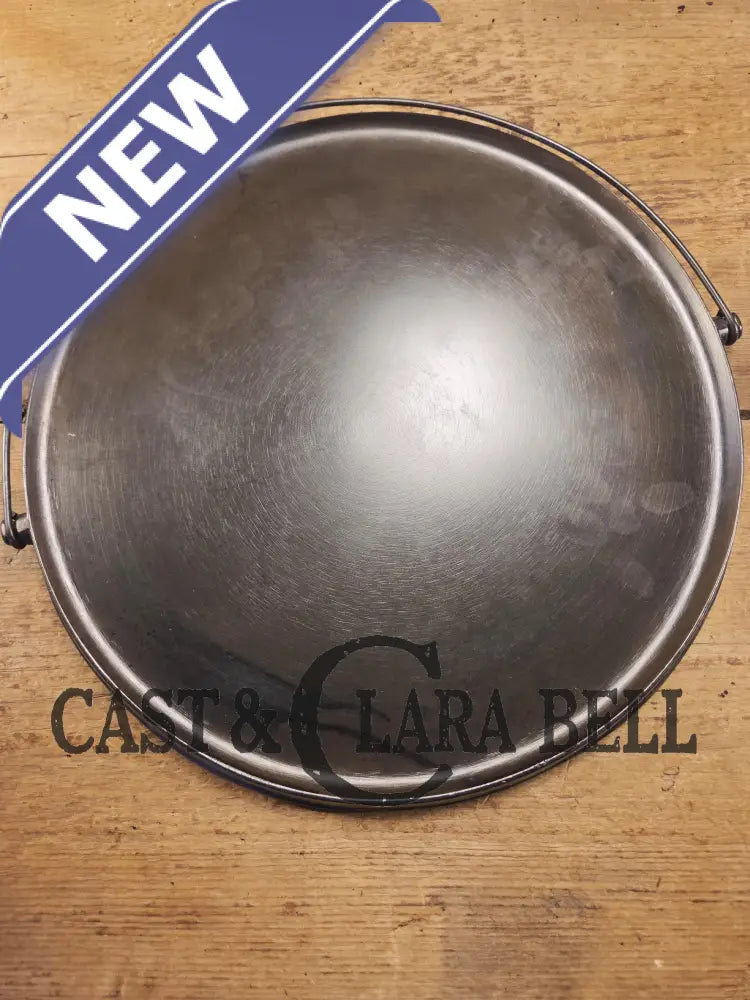 Tougher to find and HUGE! 1920’s Favorite Piqua #14 Round Cast Iron Griddle with Smiley Logo. Awesome for campfire